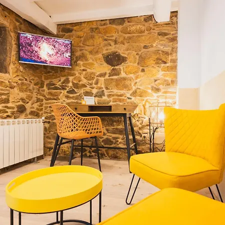 Casa De Amancio * Lavacolla