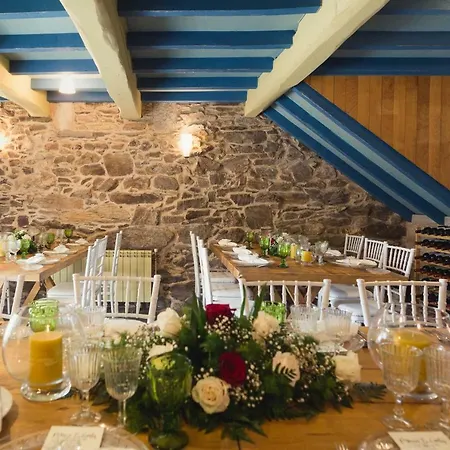 Casa De Amancio Hotel *