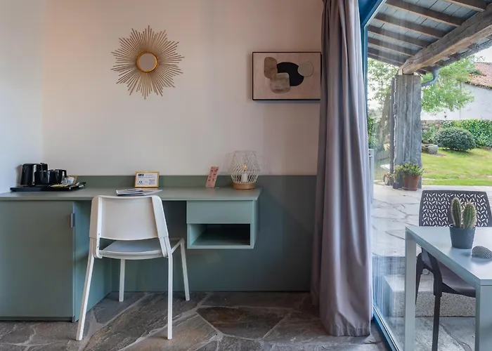 Casa De Amancio * Lavacolla