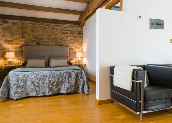 Casa De Amancio Otel Lavacolla